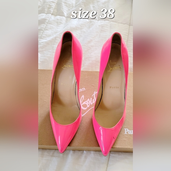 Christian Louboutin  shoes 👠 heels **So Kate point* - Picture 2 of 9